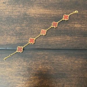 Red carnelian 5 motif clover bracelet